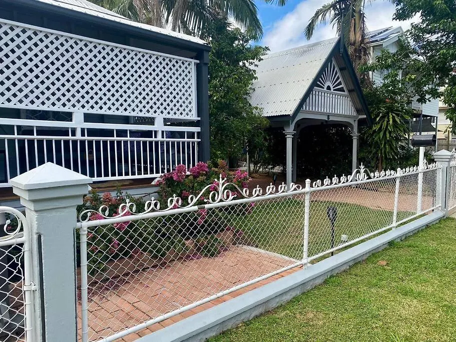 Tropical Oasis On Perkins Street Apartment Townsville