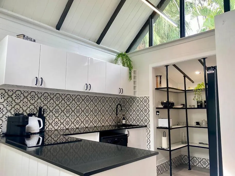 Tropical Oasis On Perkins Street Apartment Townsville
