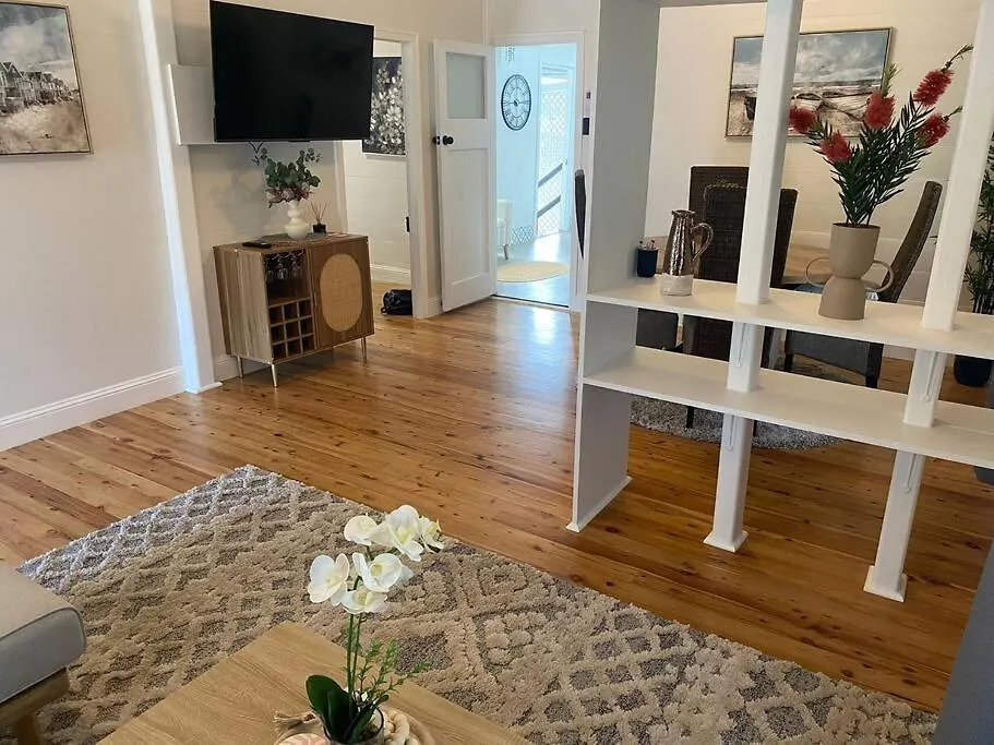 Tropical Oasis On Perkins Street Apartment Townsville 0*,