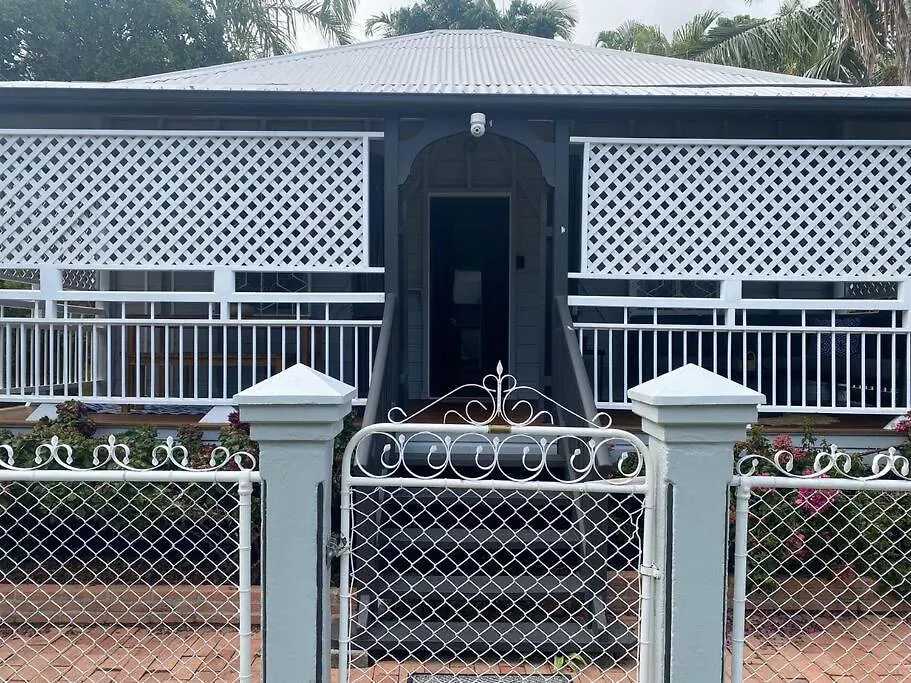Tropical Oasis On Perkins Street Apartment Townsville